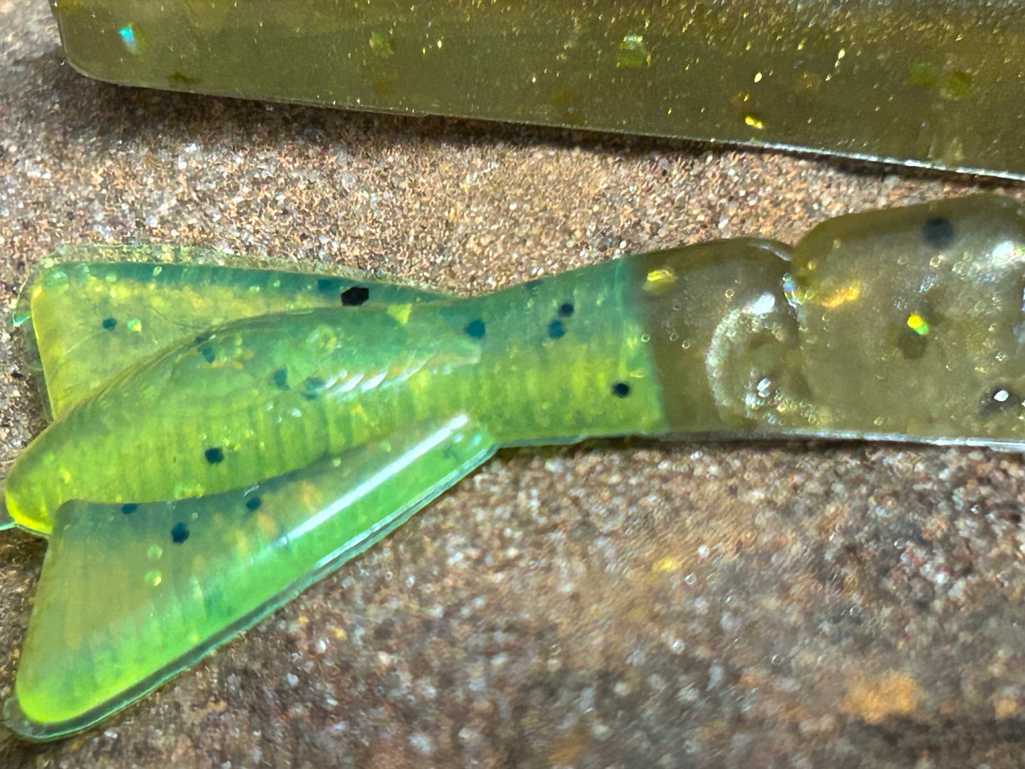Bronze Penny / Chartreuse Tail (qty 6)