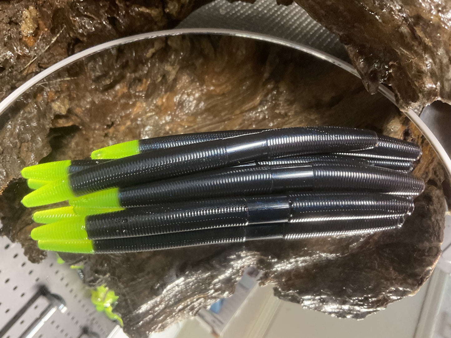 Black - Chartreuse Tip